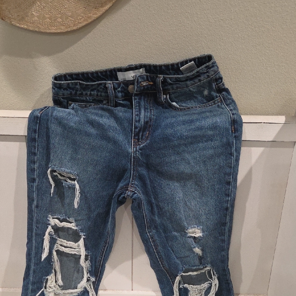 Ripped Skinny Women’s Jeans in Dark Blue - Unknown Brand